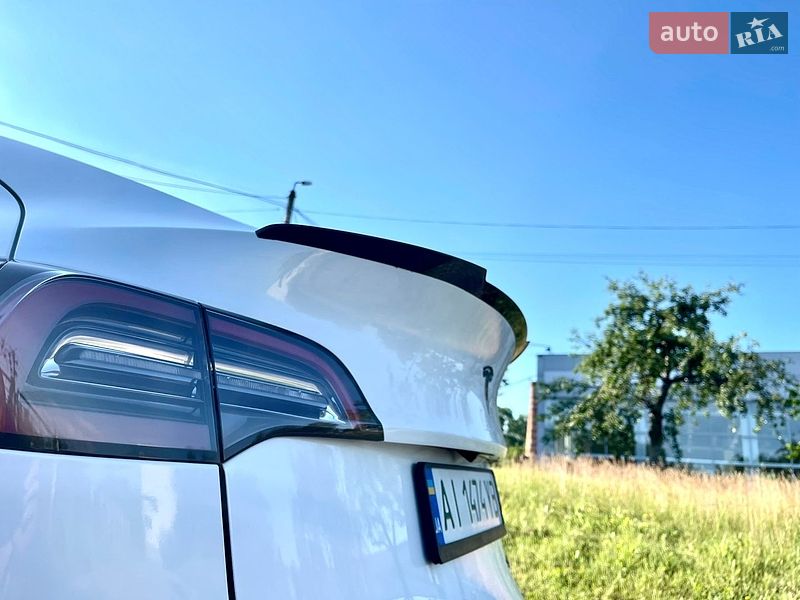 Внедорожник / Кроссовер Tesla Model Y 2021 в Чернигове