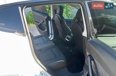 Внедорожник / Кроссовер Tesla Model Y 2021 в Чернигове