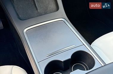 Позашляховик / Кросовер Tesla Model Y 2023 в Львові
