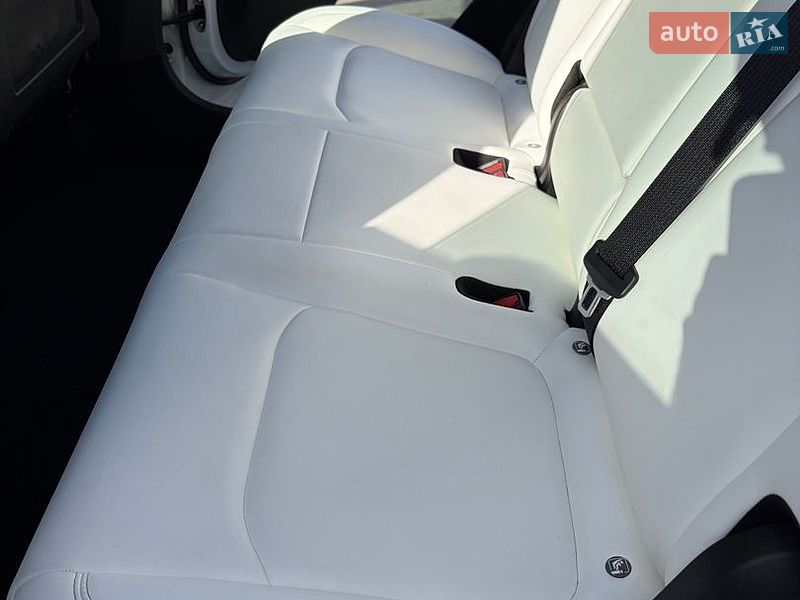 Позашляховик / Кросовер Tesla Model Y 2023 в Львові