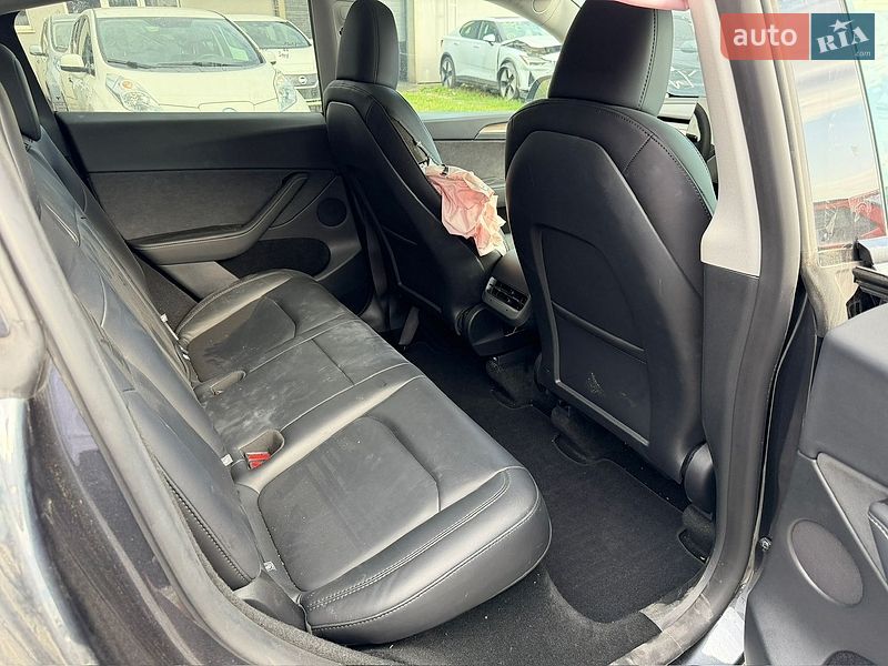 Позашляховик / Кросовер Tesla Model Y 2024 в Володимирі