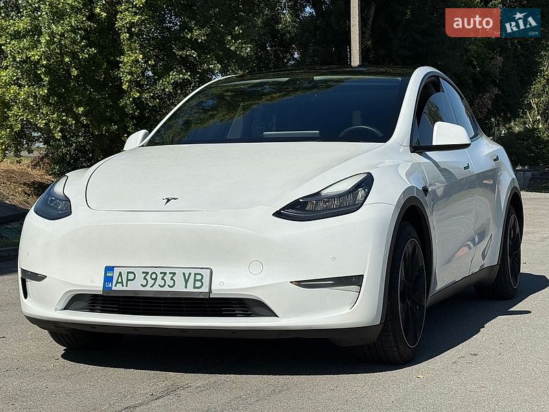Tesla Model Y 2020