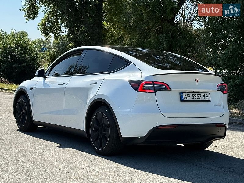 Позашляховик / Кросовер Tesla Model Y 2020 в Дніпрі фото 11 Позашляховик / Кросовер Tesla Model Y 2020 в Дніпрі