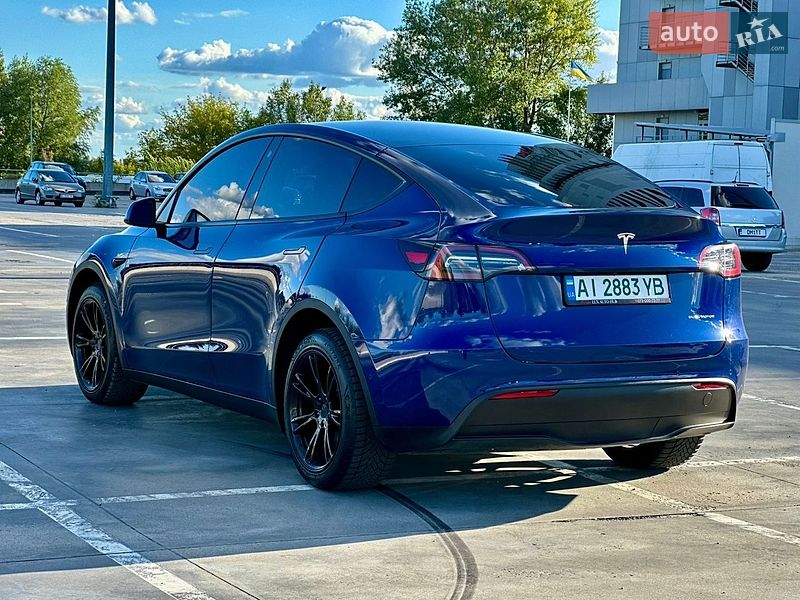 Внедорожник / Кроссовер Tesla Model Y 2021 в Киеве