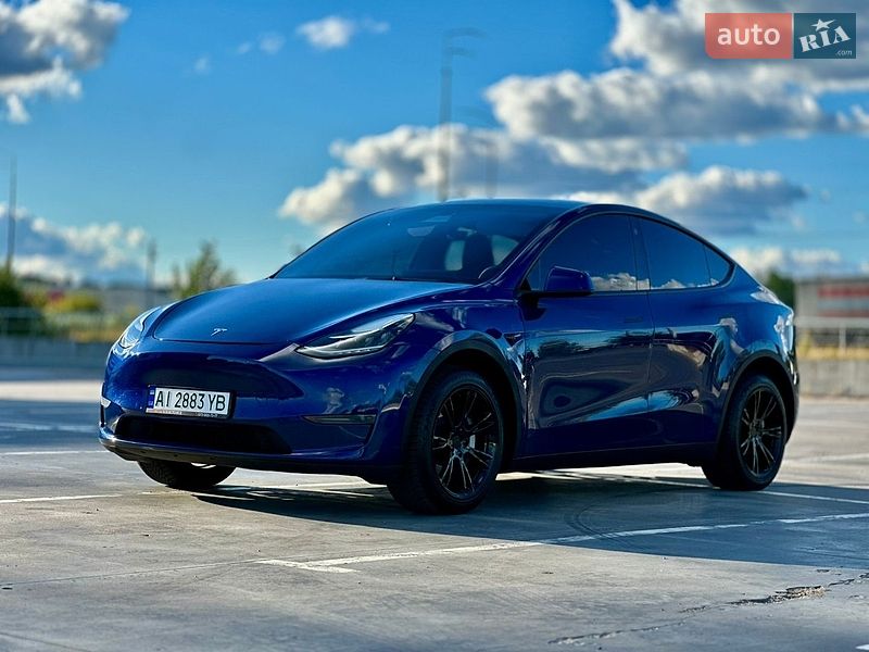 Внедорожник / Кроссовер Tesla Model Y 2021 в Киеве