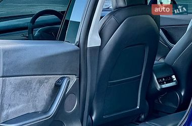 Внедорожник / Кроссовер Tesla Model Y 2021 в Киеве