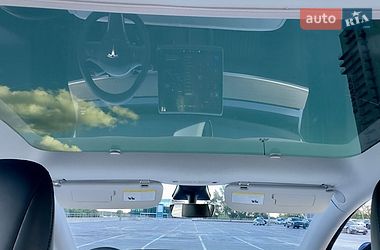 Внедорожник / Кроссовер Tesla Model Y 2021 в Киеве