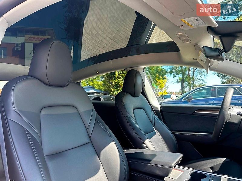 Позашляховик / Кросовер Tesla Model Y 2024 в Одесі