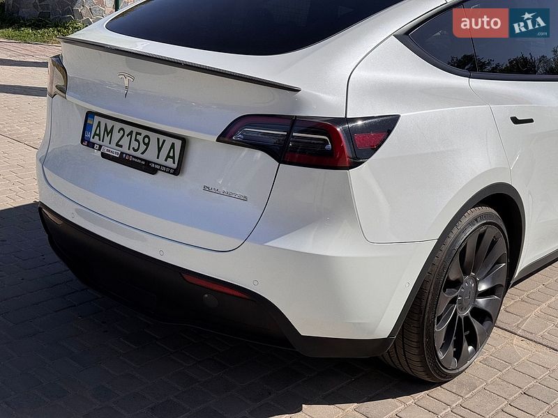 Внедорожник / Кроссовер Tesla Model Y 2022 в Бердичеве