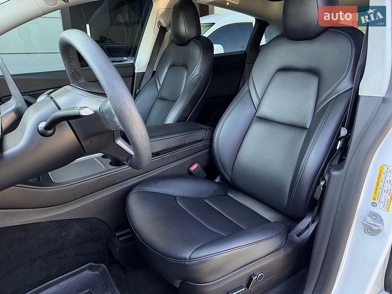 Внедорожник / Кроссовер Tesla Model Y 2022 в Бердичеве