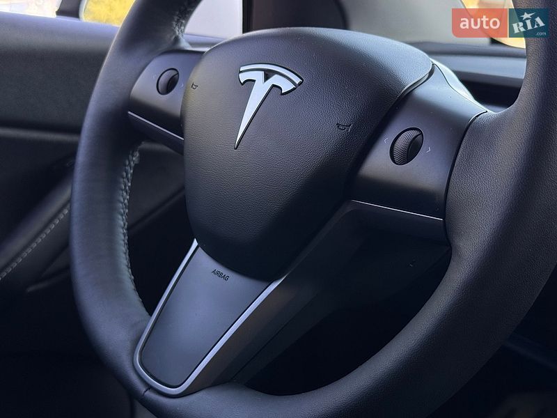 Внедорожник / Кроссовер Tesla Model Y 2022 в Бердичеве