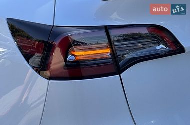 Внедорожник / Кроссовер Tesla Model Y 2022 в Бердичеве