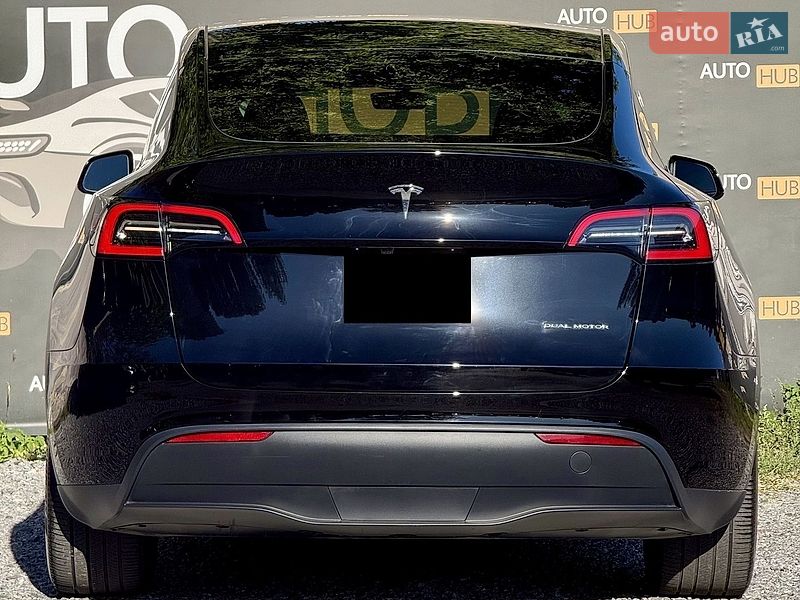 Внедорожник / Кроссовер Tesla Model Y 2024 в Харькове