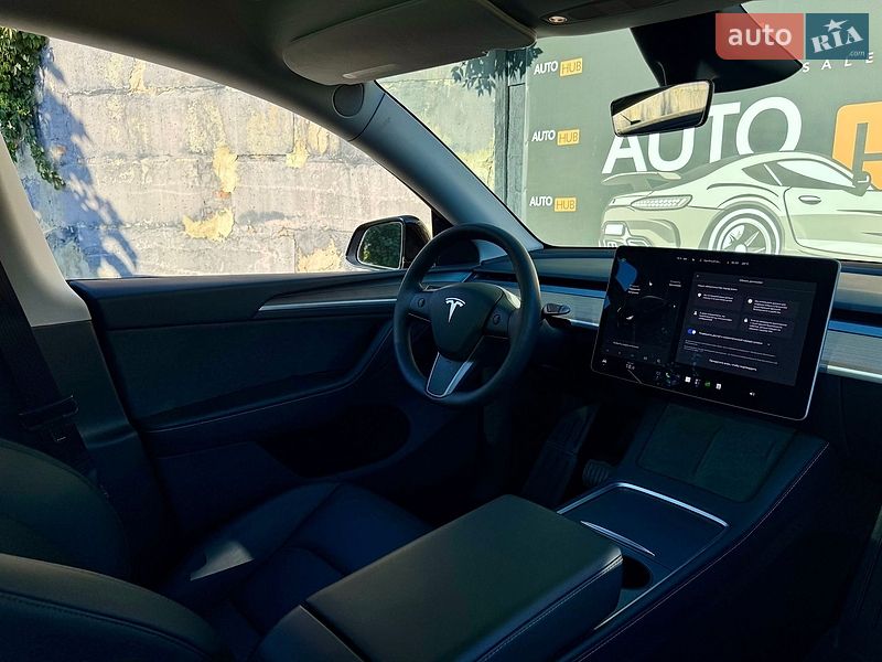 Внедорожник / Кроссовер Tesla Model Y 2024 в Харькове