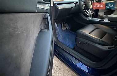 Позашляховик / Кросовер Tesla Model Y 2022 в Харкові