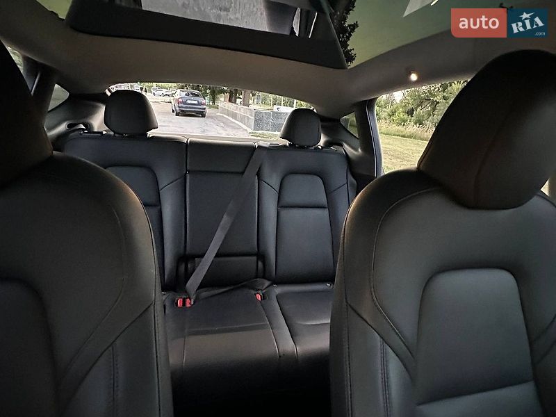 Позашляховик / Кросовер Tesla Model Y 2022 в Харкові