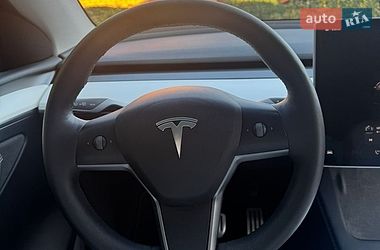 Позашляховик / Кросовер Tesla Model Y 2023 в Дніпрі фото 14 Позашляховик / Кросовер Tesla Model Y 2023 в Дніпрі