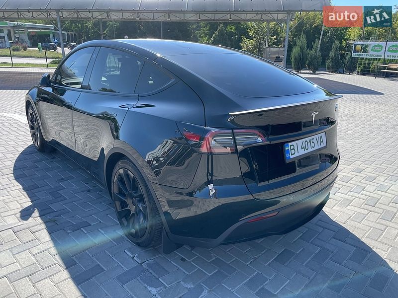 Позашляховик / Кросовер Tesla Model Y 2022 в Полтаві фото 5 Позашляховик / Кросовер Tesla Model Y 2022 в Полтаві