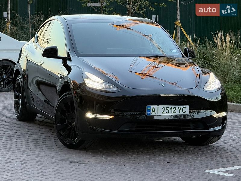 Позашляховик / Кросовер Tesla Model Y 2023 в Києві