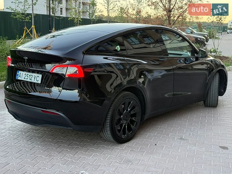 Позашляховик / Кросовер Tesla Model Y 2023 в Києві