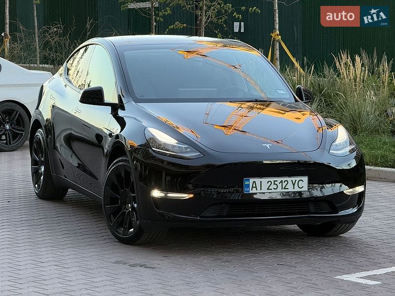 Позашляховик / Кросовер Tesla Model Y 2023 в Києві