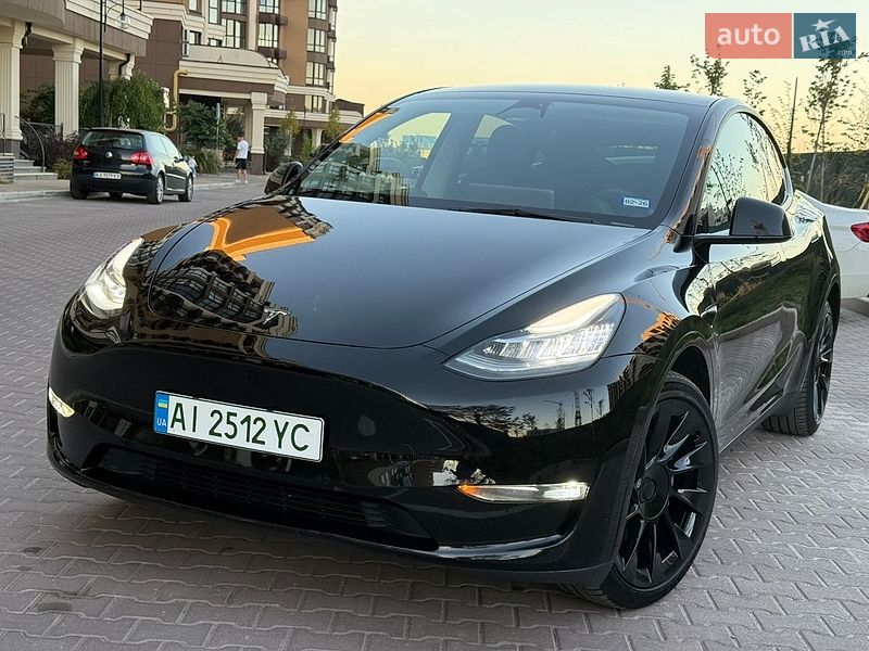 Позашляховик / Кросовер Tesla Model Y 2023 в Києві