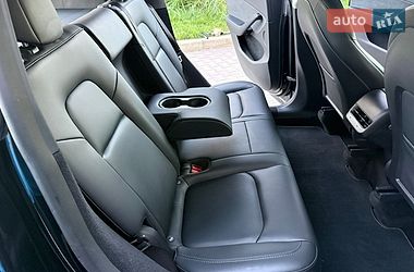 Позашляховик / Кросовер Tesla Model Y 2023 в Києві