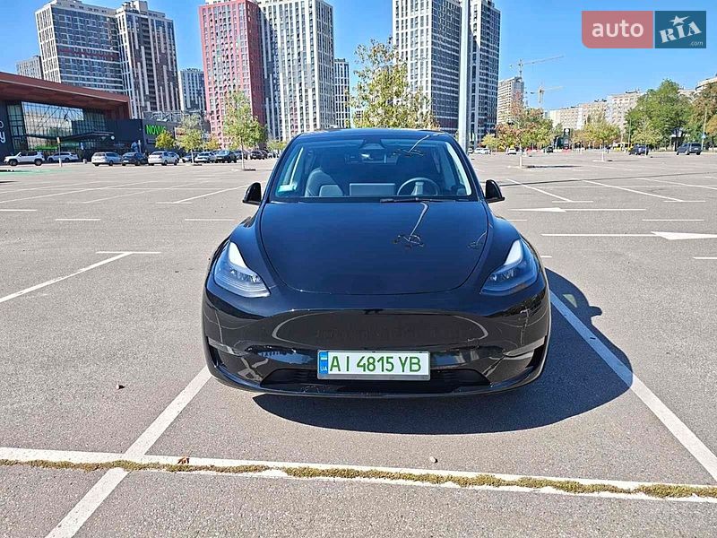 Позашляховик / Кросовер Tesla Model Y 2023 в Києві