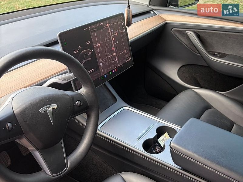 Позашляховик / Кросовер Tesla Model Y 2023 в Житомирі