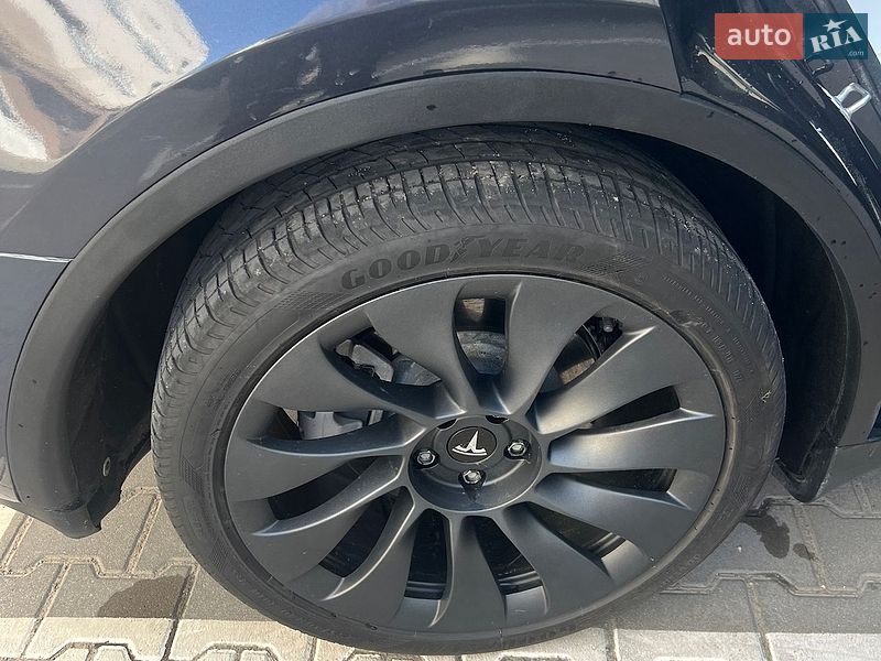 Внедорожник / Кроссовер Tesla Model Y 2024 в Хмельницком