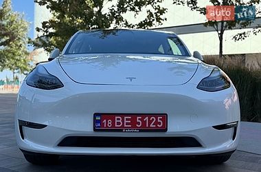 Внедорожник / Кроссовер Tesla Model Y 2023 в Киеве