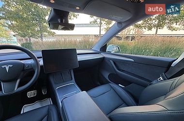 Внедорожник / Кроссовер Tesla Model Y 2023 в Киеве