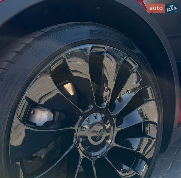 Позашляховик / Кросовер Tesla Model Y 2023 в Києві
