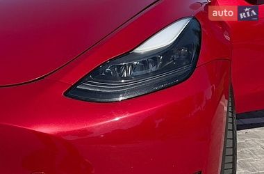 Внедорожник / Кроссовер Tesla Model Y 2023 в Киеве