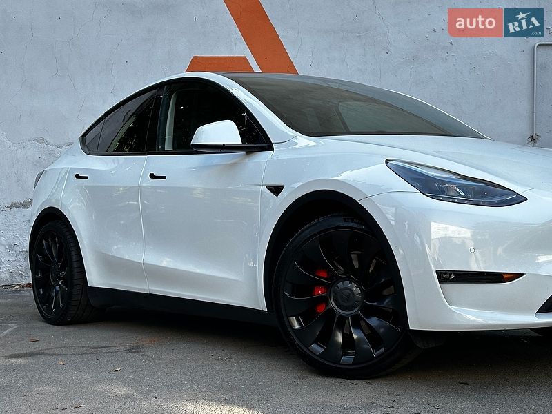 Внедорожник / Кроссовер Tesla Model Y 2021 в Одессе