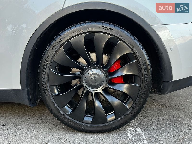 Внедорожник / Кроссовер Tesla Model Y 2021 в Одессе
