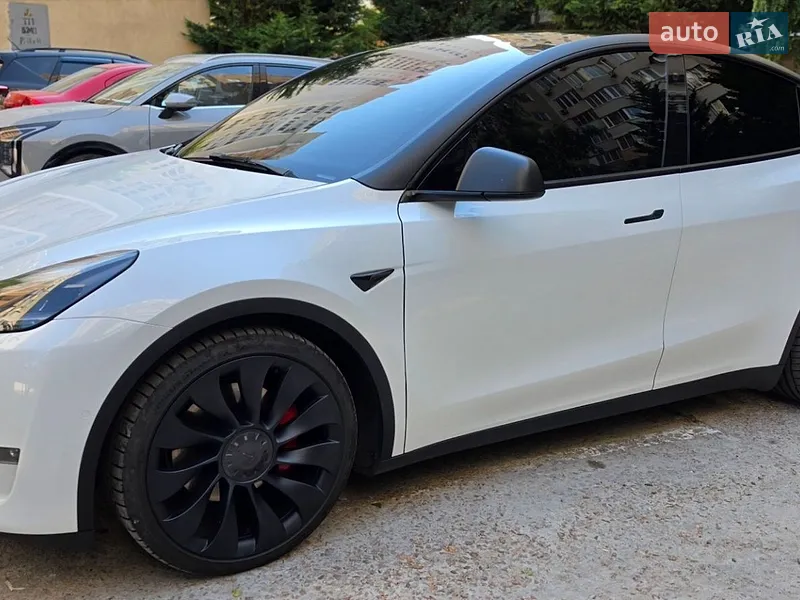 Tesla Model Y 2022