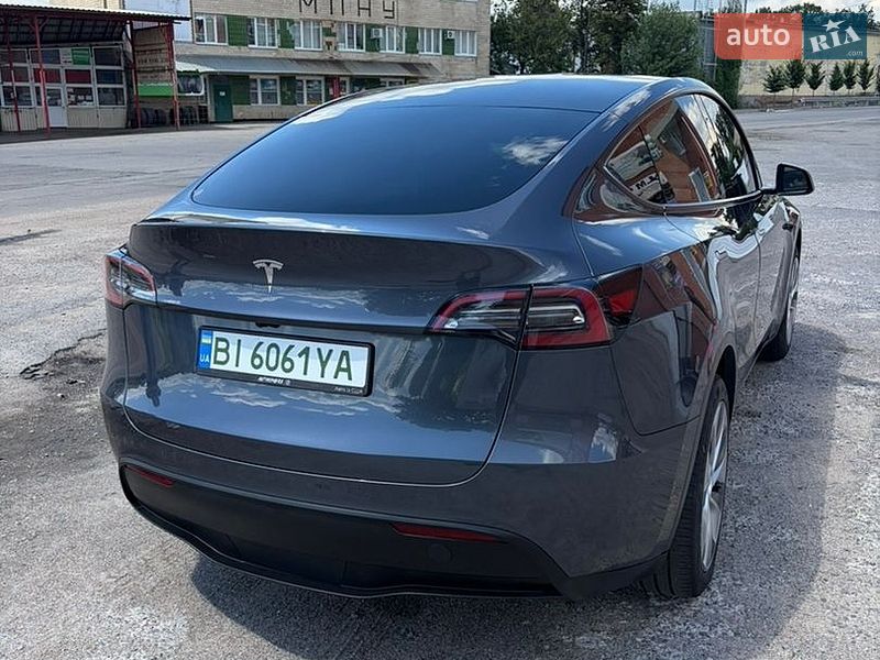 Внедорожник / Кроссовер Tesla Model Y 2024 в Полтаве