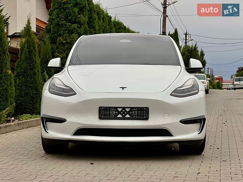 Внедорожник / Кроссовер Tesla Model Y 2023 в Хмельницком