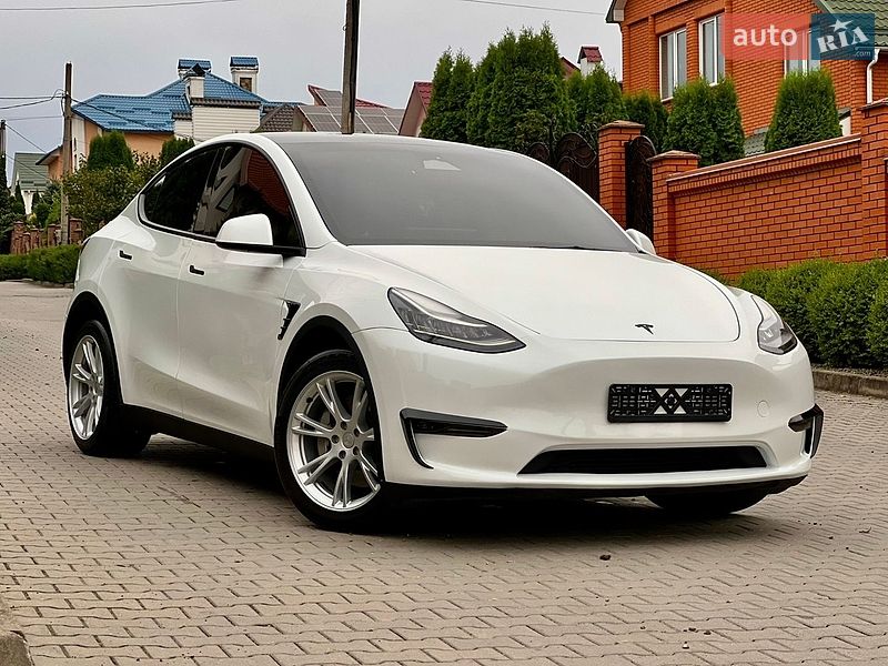 Внедорожник / Кроссовер Tesla Model Y 2023 в Хмельницком