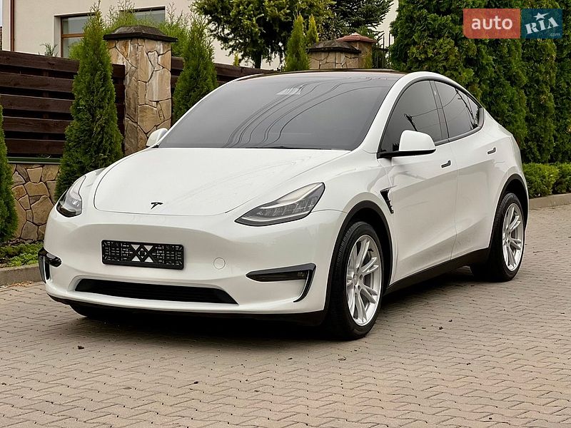 Внедорожник / Кроссовер Tesla Model Y 2023 в Хмельницком