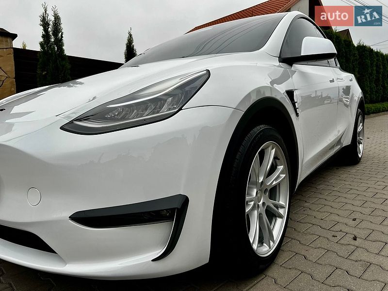 Позашляховик / Кросовер Tesla Model Y 2023 в Хмельницькому