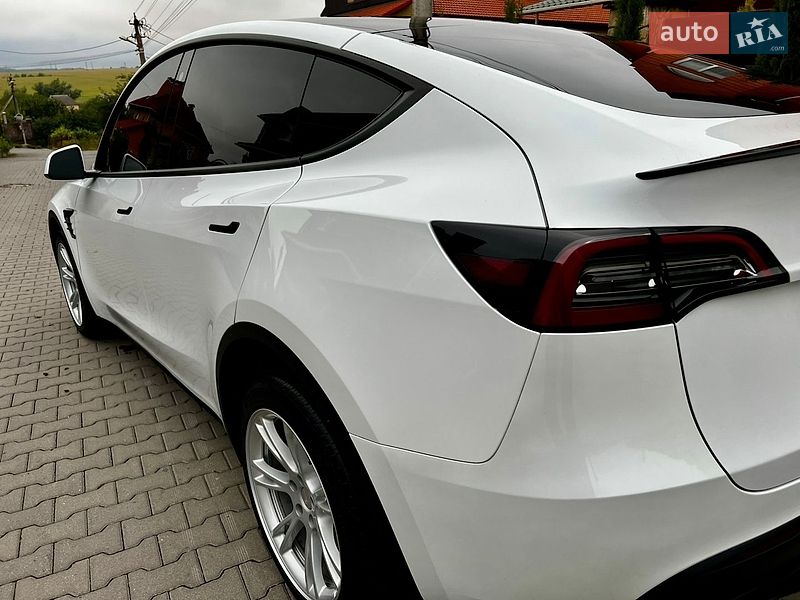 Позашляховик / Кросовер Tesla Model Y 2023 в Хмельницькому