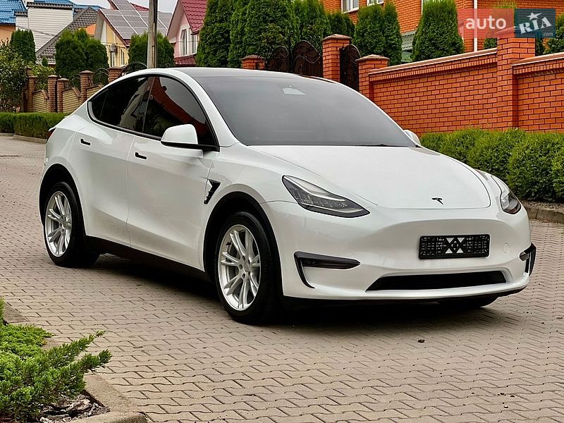 Внедорожник / Кроссовер Tesla Model Y 2023 в Хмельницком