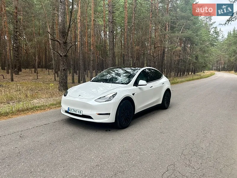 Tesla Model Y