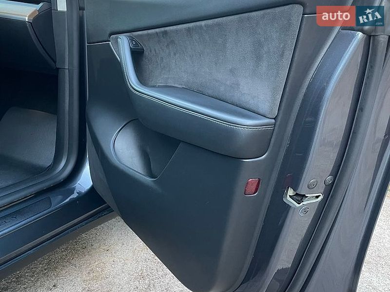 Внедорожник / Кроссовер Tesla Model Y 2022 в Житомире фото 6 Внедорожник / Кроссовер Tesla Model Y 2022 в Житомире