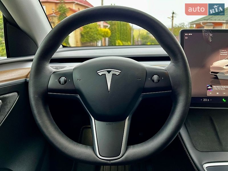 Позашляховик / Кросовер Tesla Model Y 2023 в Хмельницькому