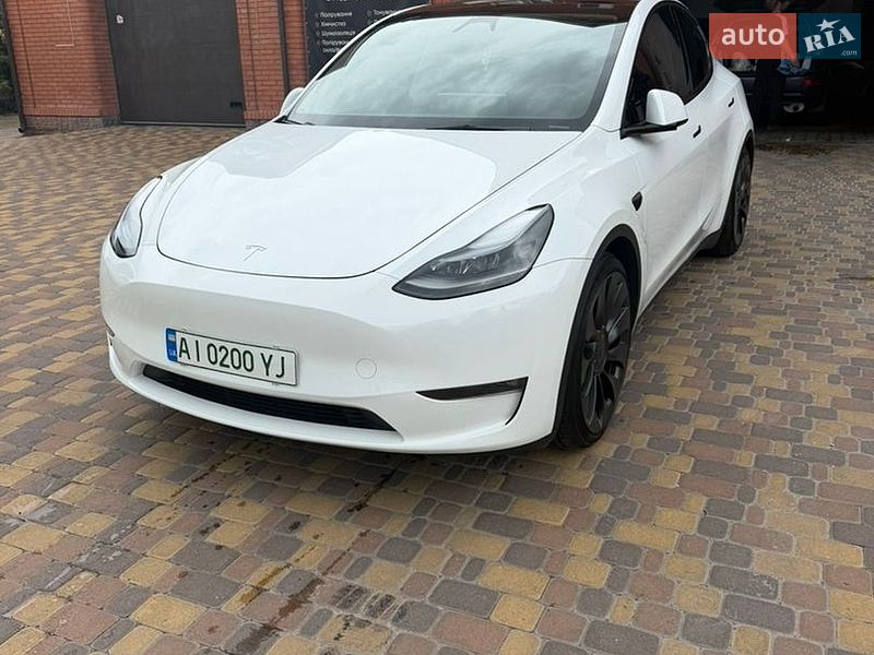 Позашляховик / Кросовер Tesla Model Y 2023 в Києві