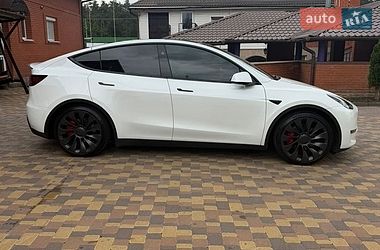 Позашляховик / Кросовер Tesla Model Y 2023 в Києві