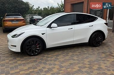 Позашляховик / Кросовер Tesla Model Y 2023 в Києві